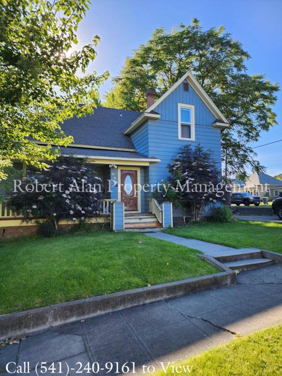 House for rent at 223 NW 7th St, Pendleton, OR 97801