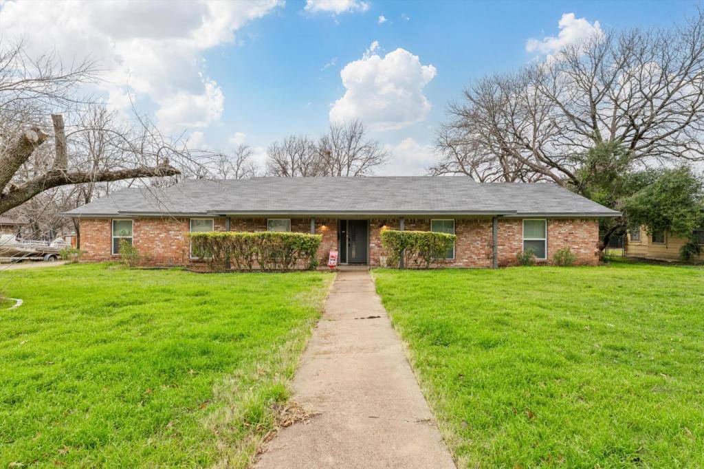 House for rent at 2100 N 33rd St, Waco, TX 76708
