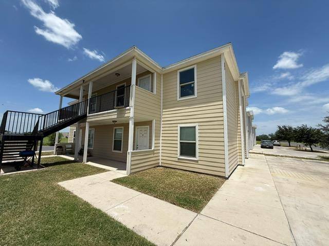 Apartment for rent at 306 E Eisenhower Ave, Mission, TX 78573