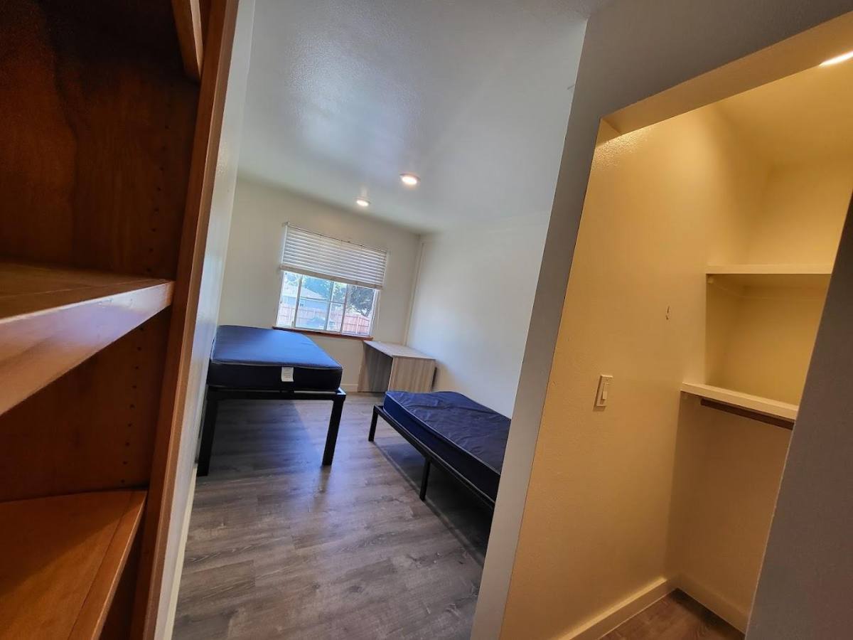 Apartment for rent at 6633 Abrego Rd, Goleta, CA 93117