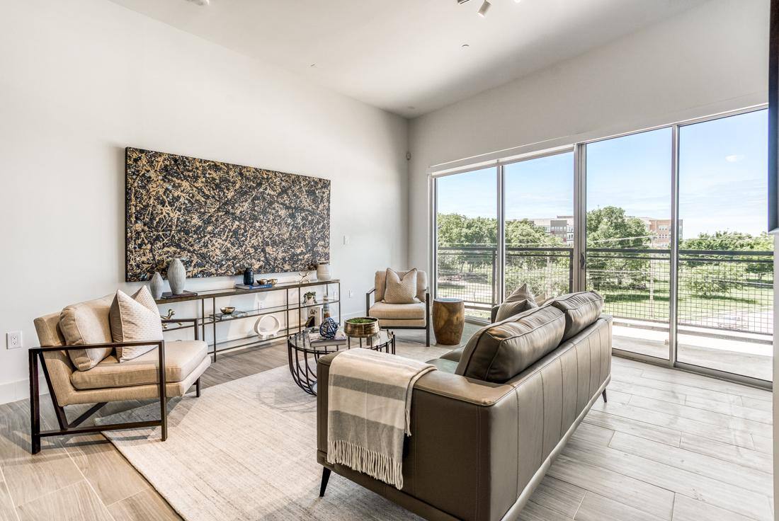 Apartment for rent at 1100 Peters St, Dallas, TX 75215
