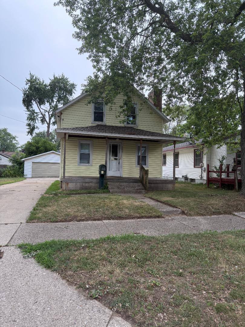 House for rent at 4529 Walton Ave, Grand Rapids, MI 49548