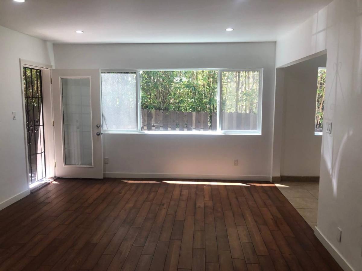 Apartment for rent at 955 Hyperion Ave #2, Los Angeles, CA 90029