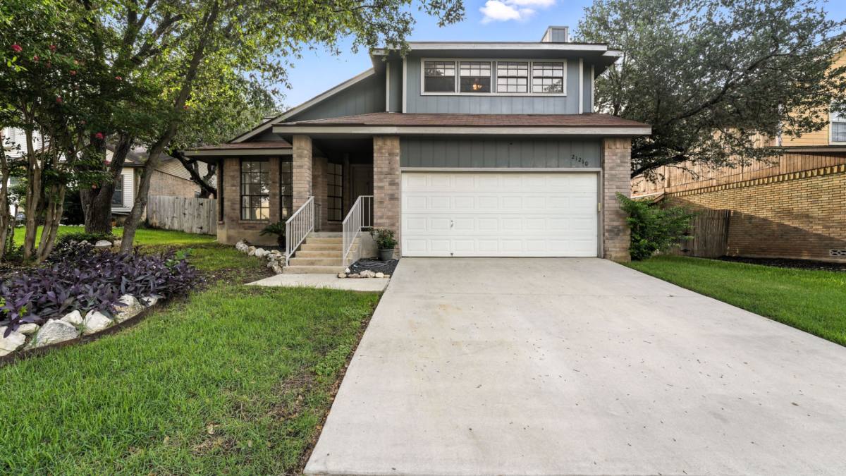 House for rent at 21210 Malibu Colony, San Antonio, TX 78259
