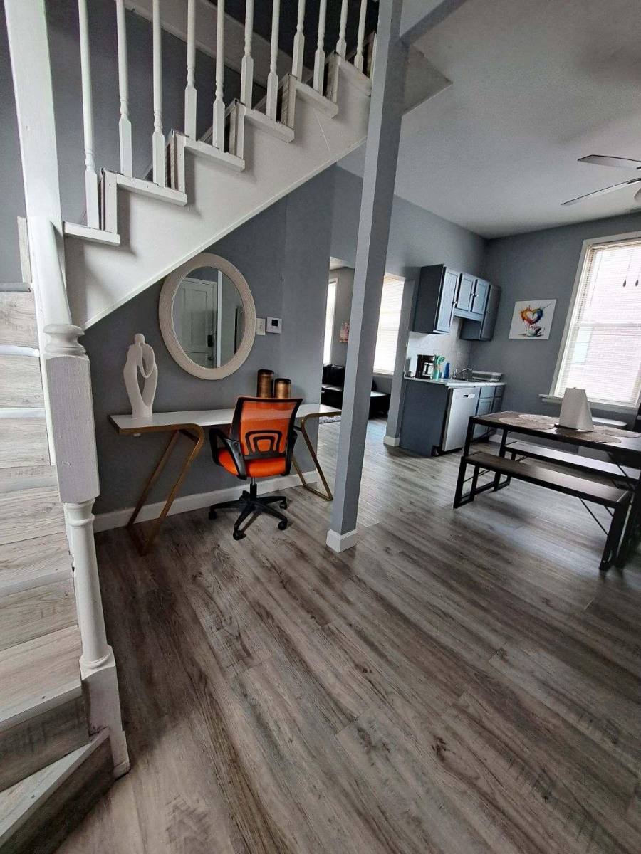 Apartment for rent at 3128 N Clybourn Ave #2R, Chicago, IL 60618