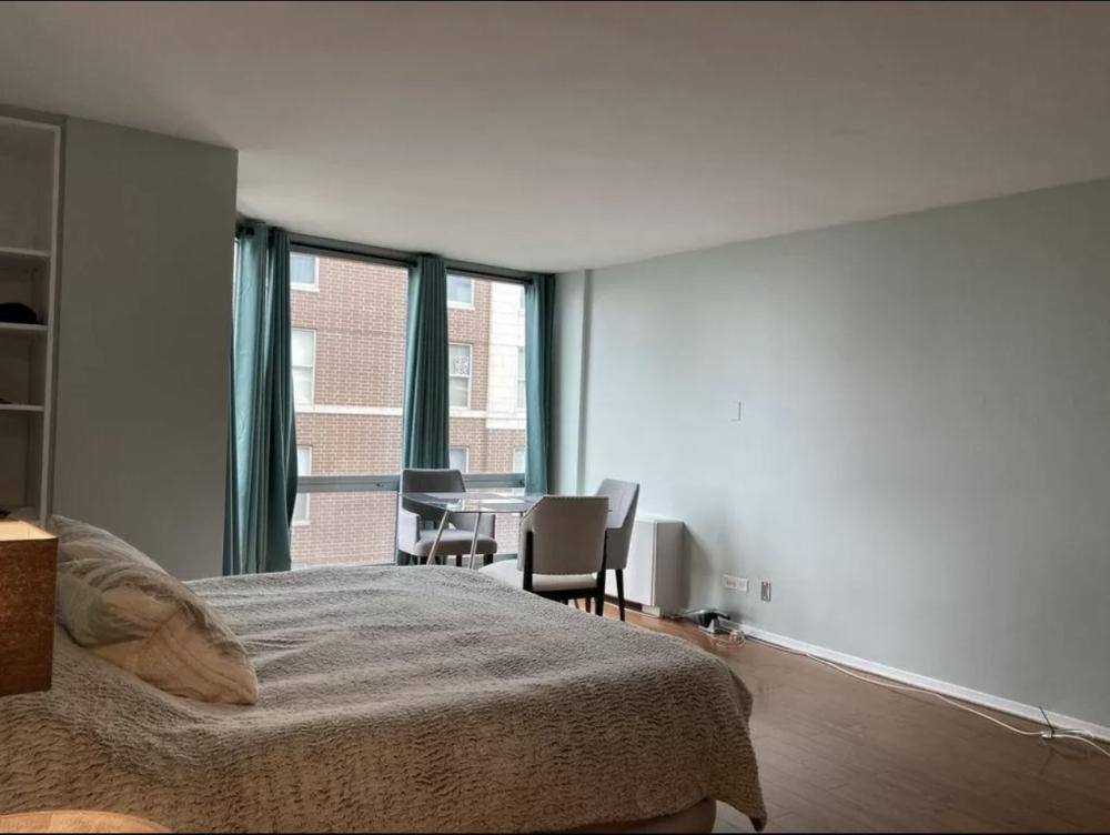 Apartment for rent at 21 W Goethe St #16B, Chicago, IL 60610