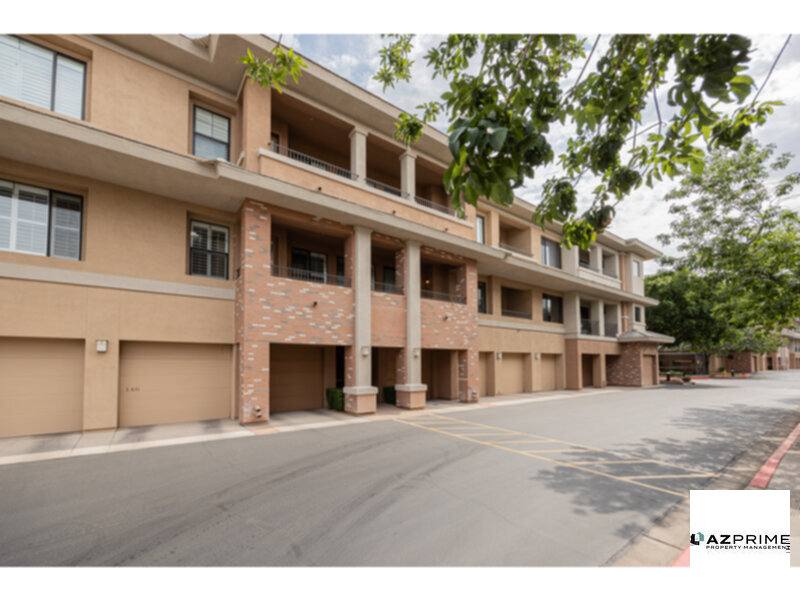 Condo for rent at 2989 N 44th St #2039, Phoenix, AZ 85018
