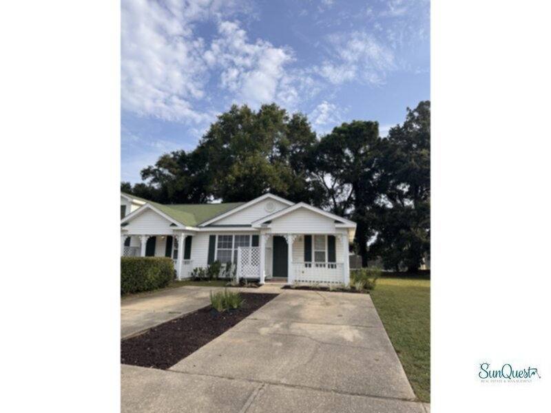 Townhouse for rent at 3000 Brigantine Dr, Pensacola, FL 32526
