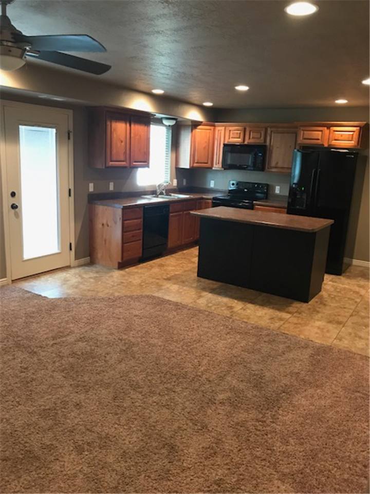 Townhouse for rent at 1813 W 5050 S, Roy, UT 84067