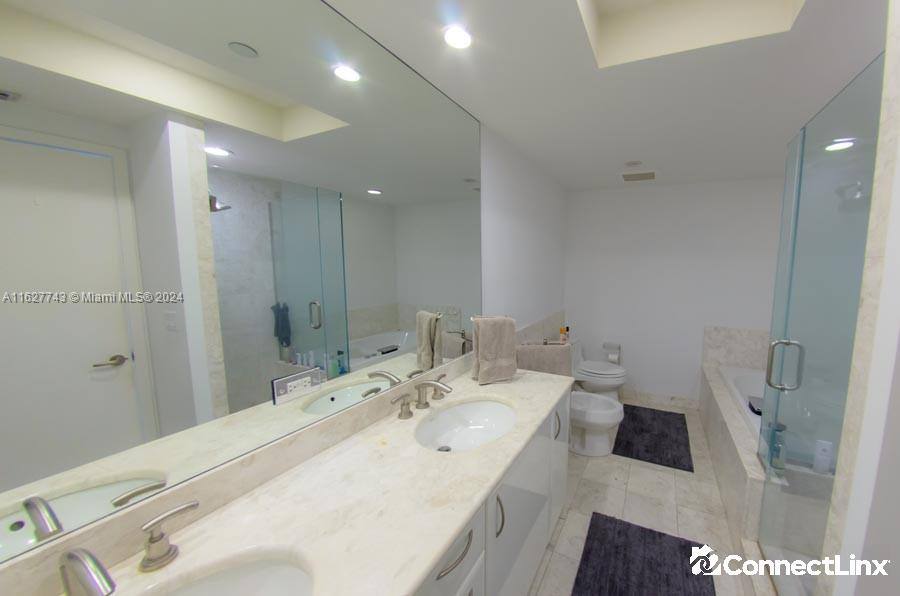 Apartment for rent at 1331 Brickell Bay Dr #1106, Miami, FL 33131