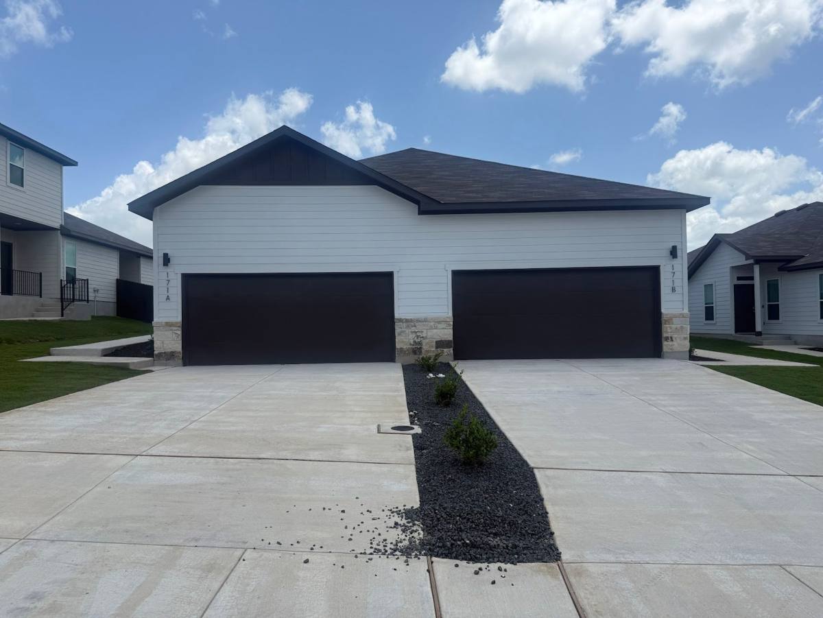 Townhouse for rent at 171 Schrader Dr, Buda, TX 78610