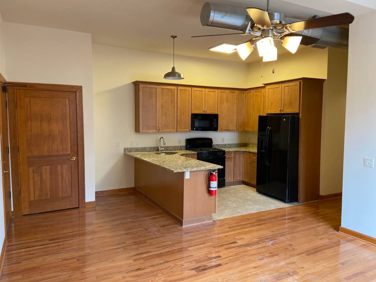 Apartment for rent at 323 Pine St, Easton, PA 18042