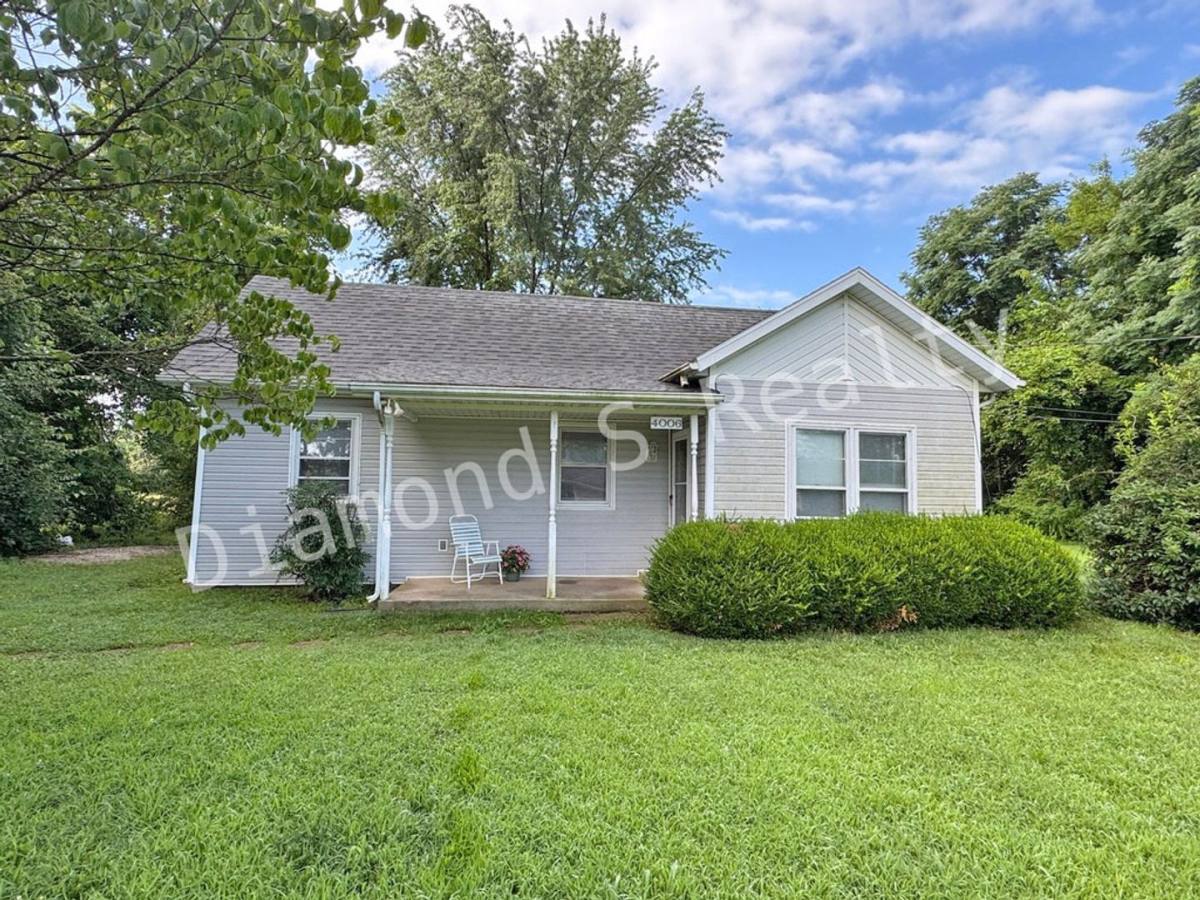 House for rent at 4006 W Maple St, Springfield, MO 65802