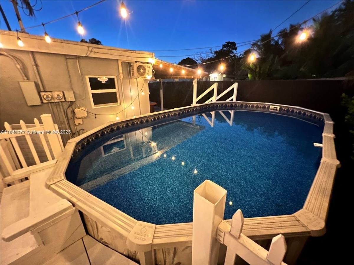 House for rent at 905 NE 111th St, Miami, FL 33161
