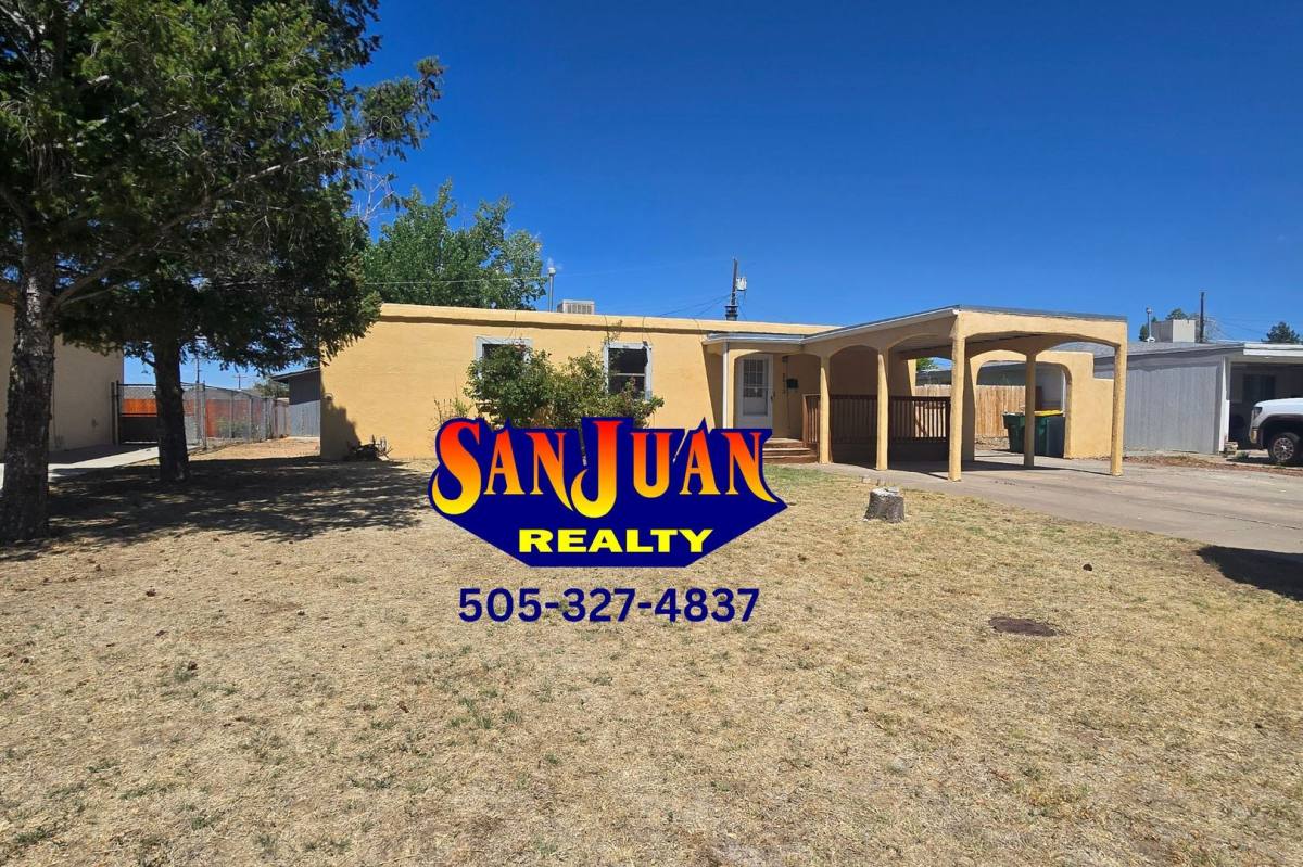 2013 Lynwood, Farmington, NM 87401
