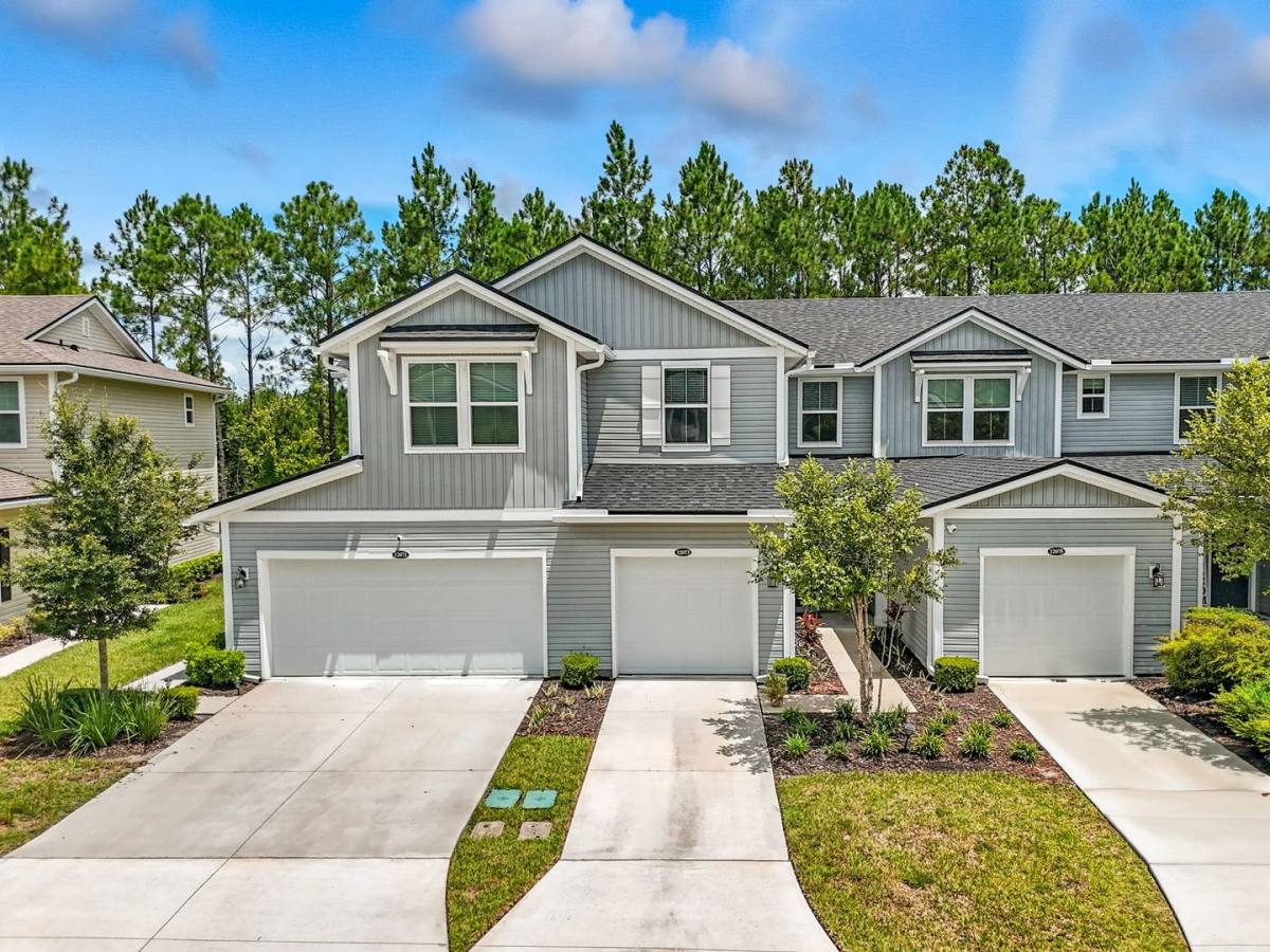 Townhouse for rent at 12073 Calvesta St, Jacksonville, FL 32256