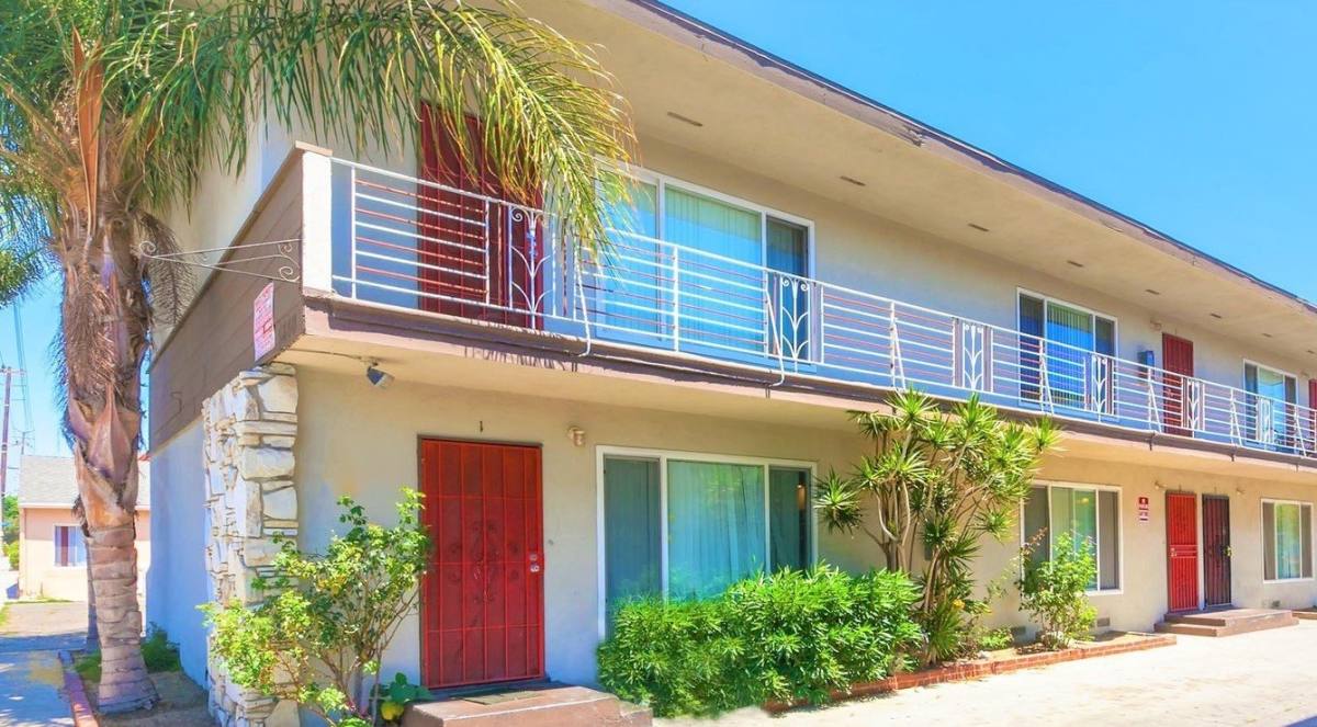 Apartment for rent at 5832-5840 Orange Ave, Long Beach, CA 90805
