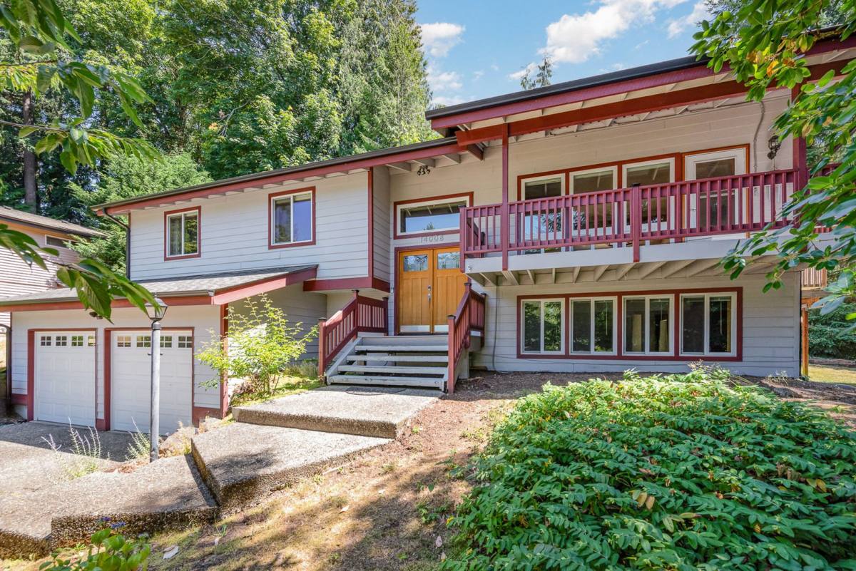 House for rent at 14008 SE 60th St, Bellevue, WA 98006