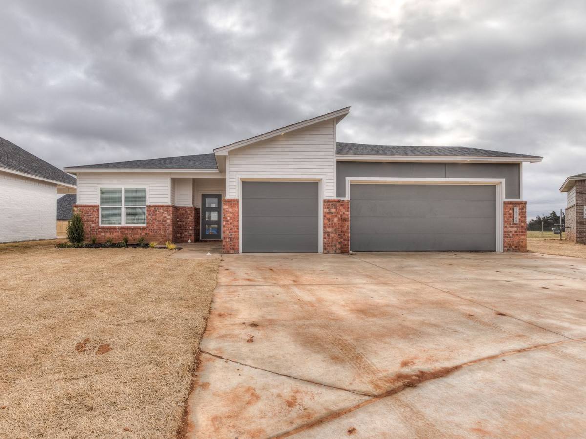 House for rent at 15108 Jasper Court, Edmond, OK 73013