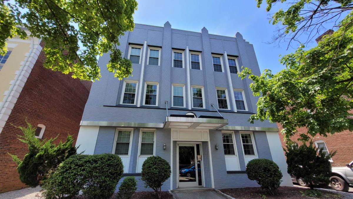 Condo for rent at 2705 Hanover Ave, Richmond, VA 23220