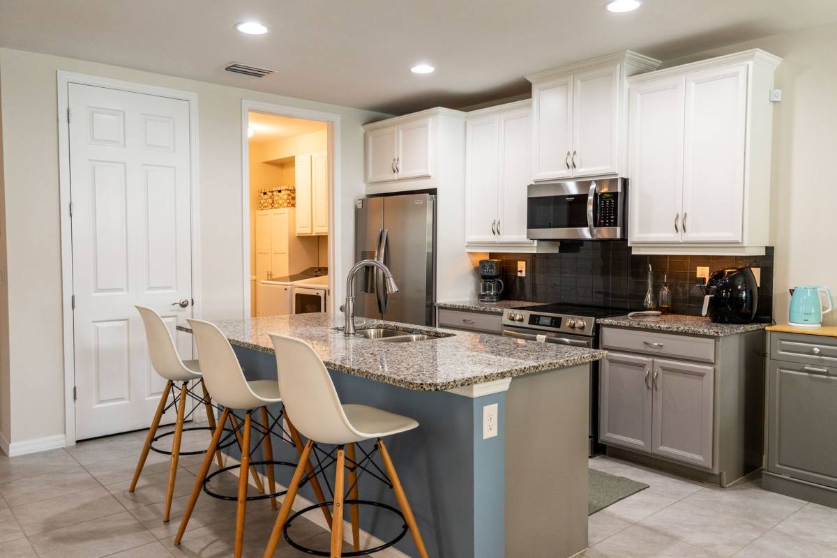 House for rent at 14888 Edgewater Circle, Naples, FL 34114