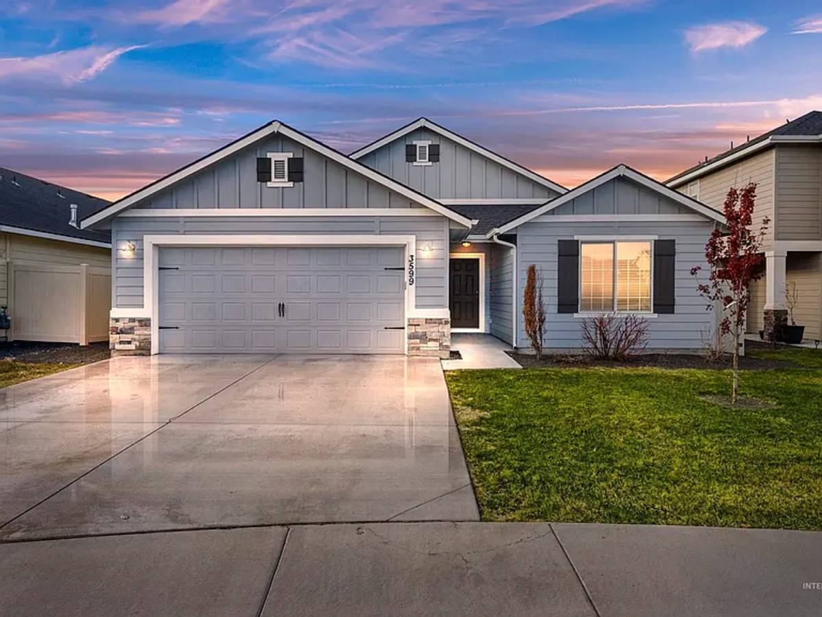 House for rent at 3599 S Falconers Place, Meridian, ID 83642