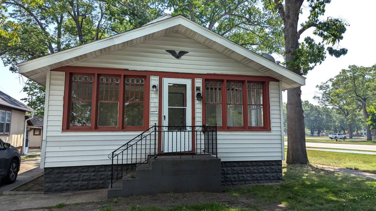House for rent at 1784 Hoyt St, Muskegon, MI 49442