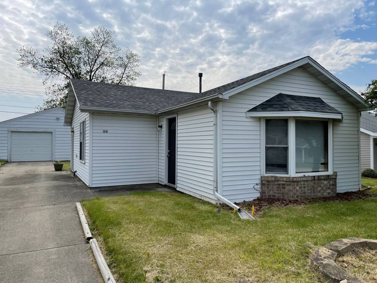 House for rent at 3016 Robert St, Bloomington, IL 61704