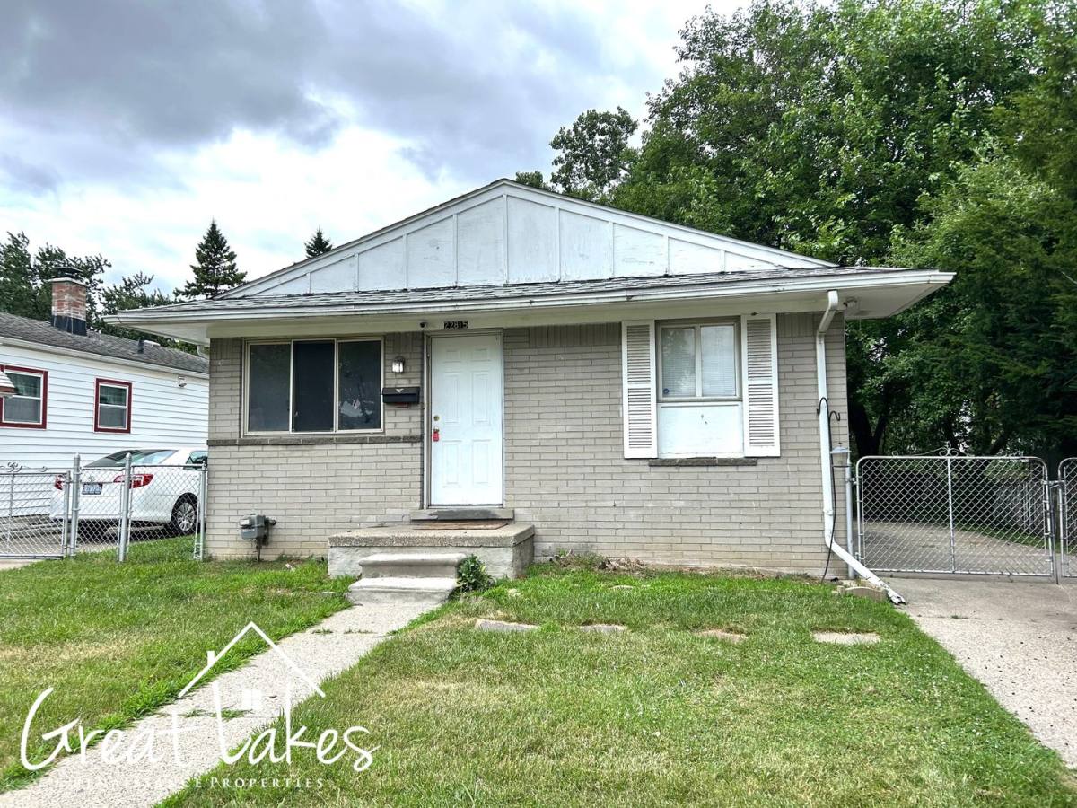 House for rent at 22815 Hillock Ave, Warren, MI 48089