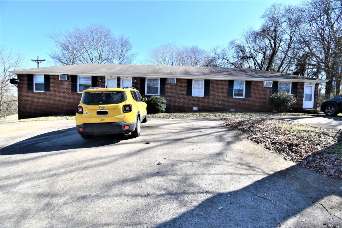Apartment for rent at 132 A St, Clarksville, TN 37040