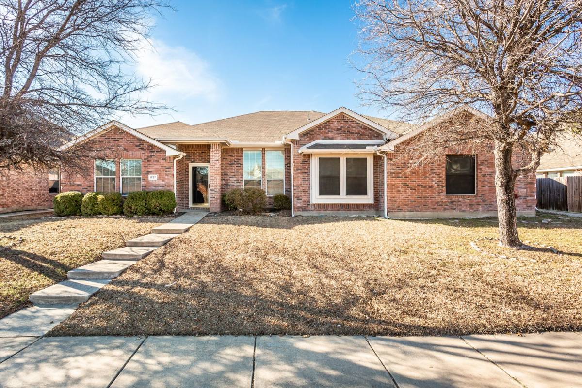 House for rent at 1727 Preston on The Lake Blvd, Little Elm, TX 75068