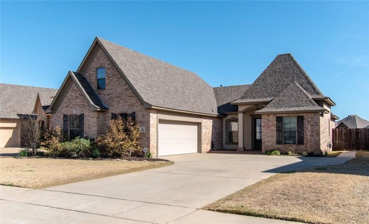 House for rent at 314 Camelback Dr, Bossier City, LA 71111