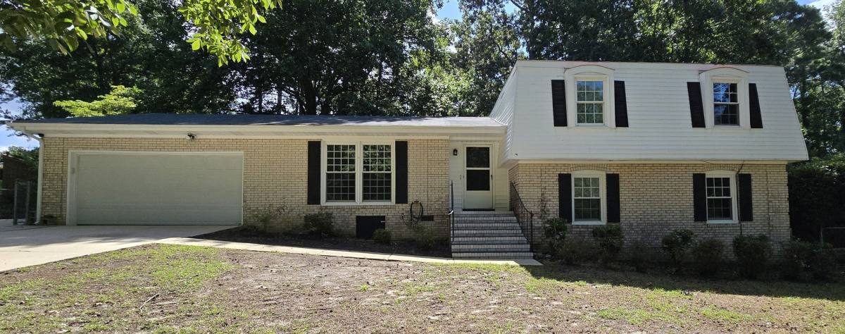 House for rent at 209 Waxhaw Dr, Fayetteville, NC 28314