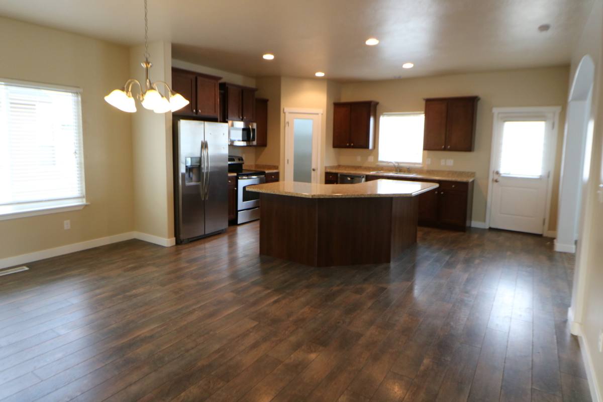 House for rent at 775 S Willow Park Dr, Lehi, UT 84043