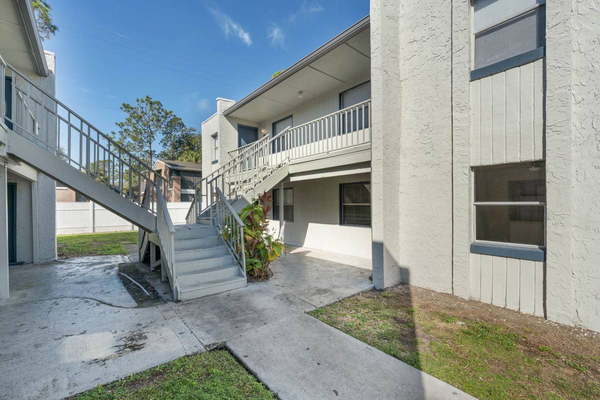 Apartment for rent at 5113 Curry Ford Rd, Orlando, FL 32812