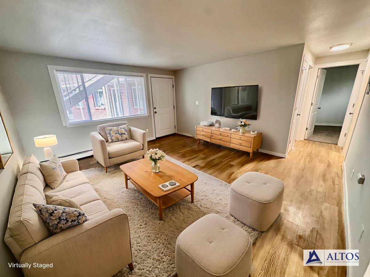 Apartment for rent at 285 S Jay St, Denver, CO 80226