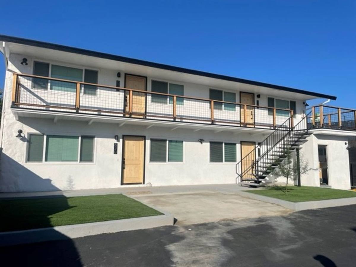 Apartment for rent at 620-626 Iris Dr, Redding, CA 96002