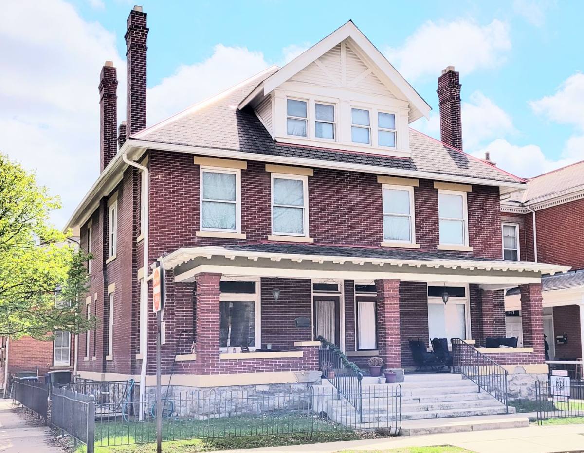 Apartment for rent at 67 Warren St, Columbus, OH 43215