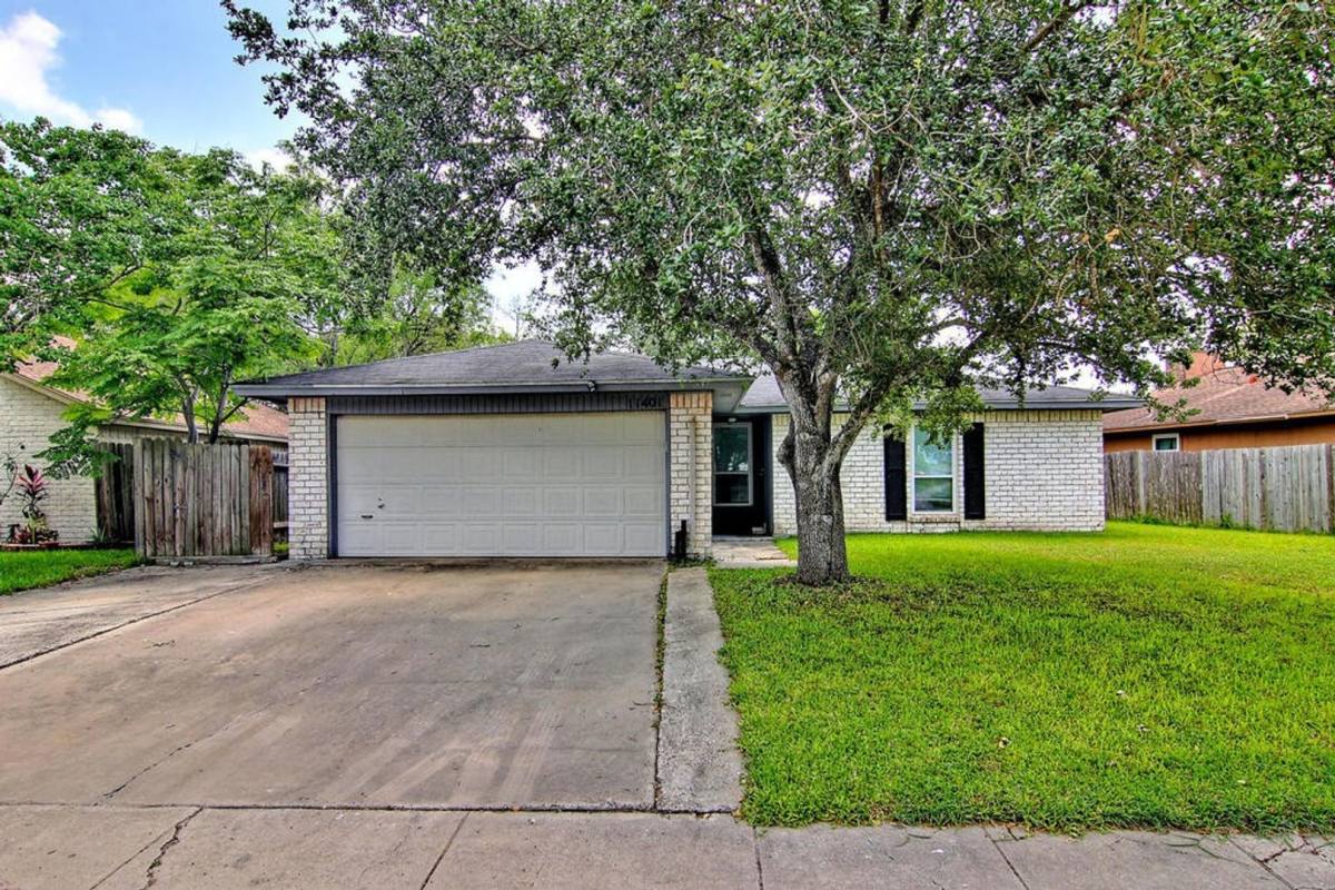 House for rent at 11401 Woodway Creek, Corpus Christi, TX 78410