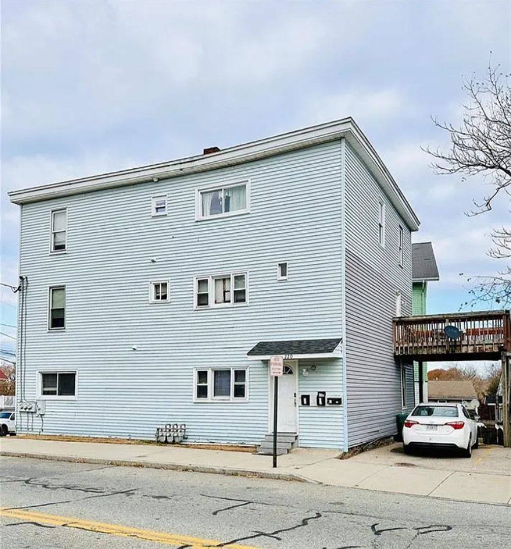 Apartment for rent at 220 Logee St, Woonsocket, RI 02895