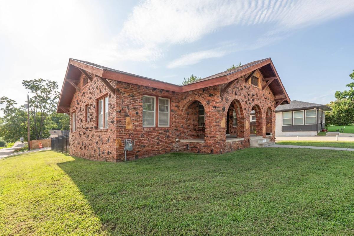House for rent at 1548 S Atlanta Place, Tulsa, OK 74104