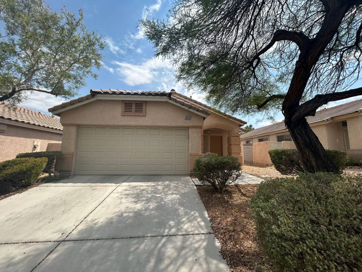 House for rent at 10519 Penns Creek Court, Las Vegas, NV 89135