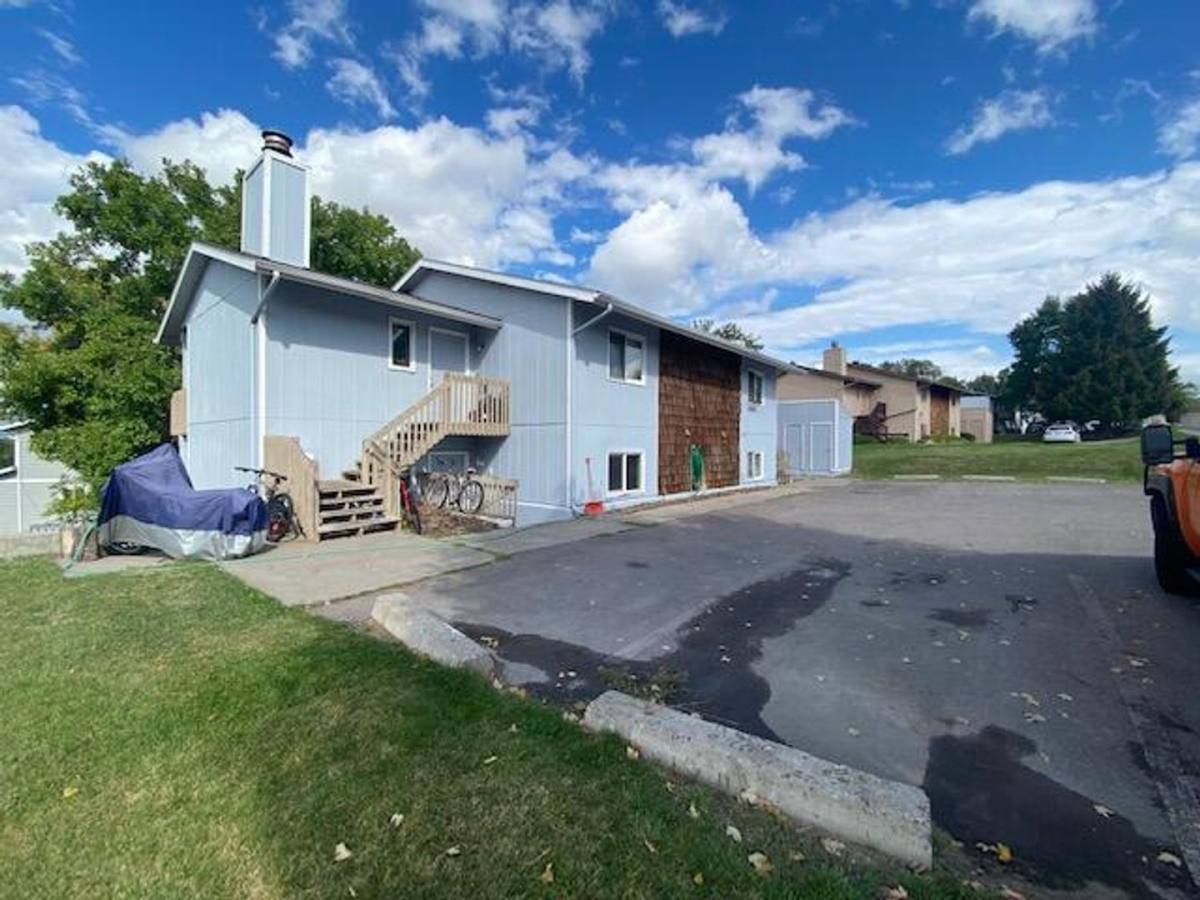 Apartment for rent at 2314 Hillview Court, Missoula, MT 59803