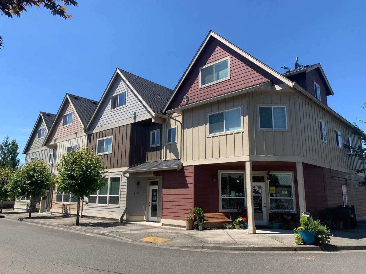 Townhouse for rent at 308-314 NE 1st Ave, Battle Ground, WA 98604