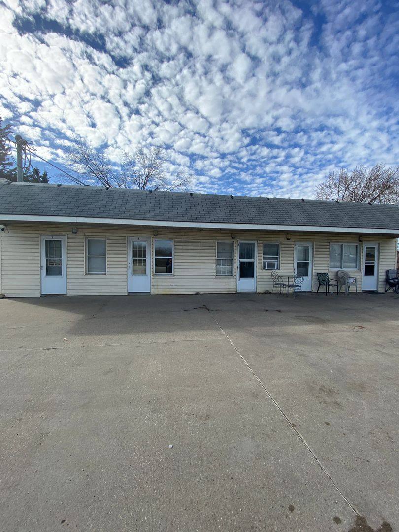 Apartment for rent at 5500 NE 14th St, Des Moines, IA 50313