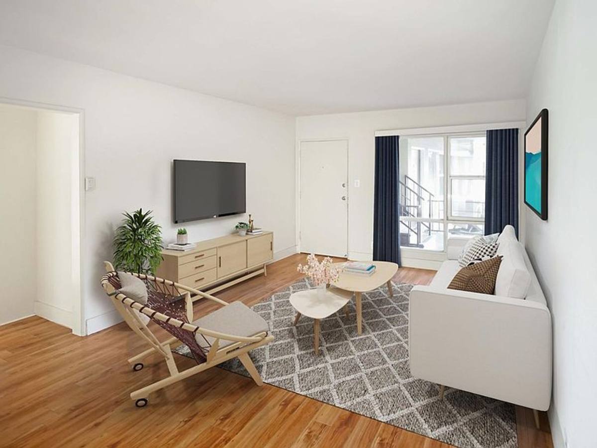 Apartment for rent at 10584 Santa Monica Blvd, Los Angeles, CA 90025