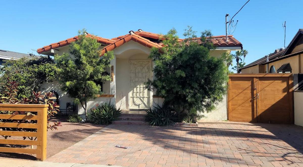 House for rent at 2916 S Kerckhoff Ave, San Pedro, CA 90731