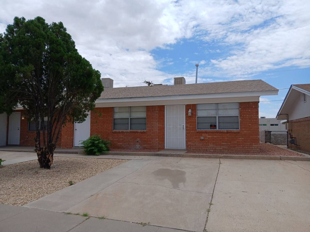 Apartment for rent at 1820 Rentfrow Ave, Las Cruces, NM 88001