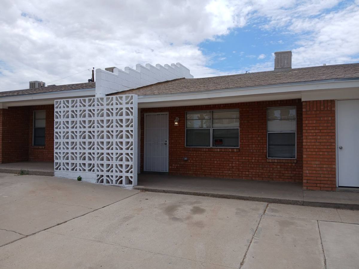 Apartment for rent at 1820 Rentfrow Ave, Las Cruces, NM 88001
