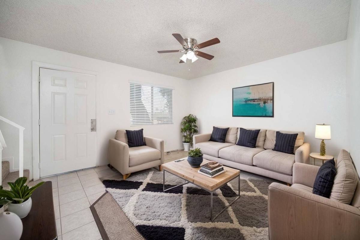 Townhouse for rent at 4215 Teal St, Bakersfield, CA 93304